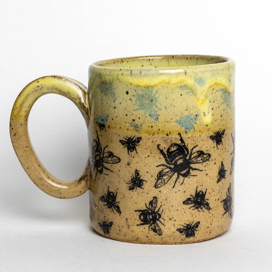 Bee Pattern Print 12 oz Mug