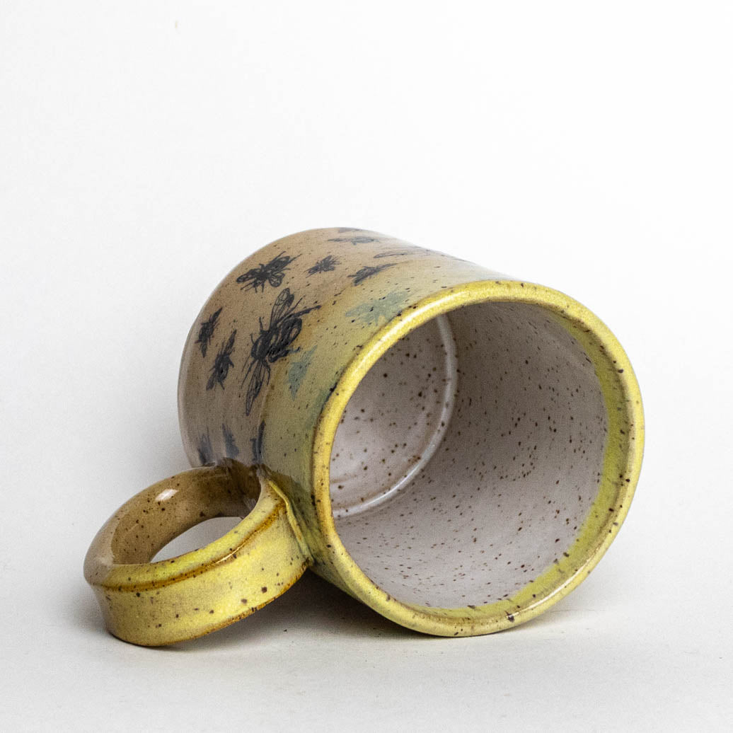 Bee Pattern Print 12 oz Mug