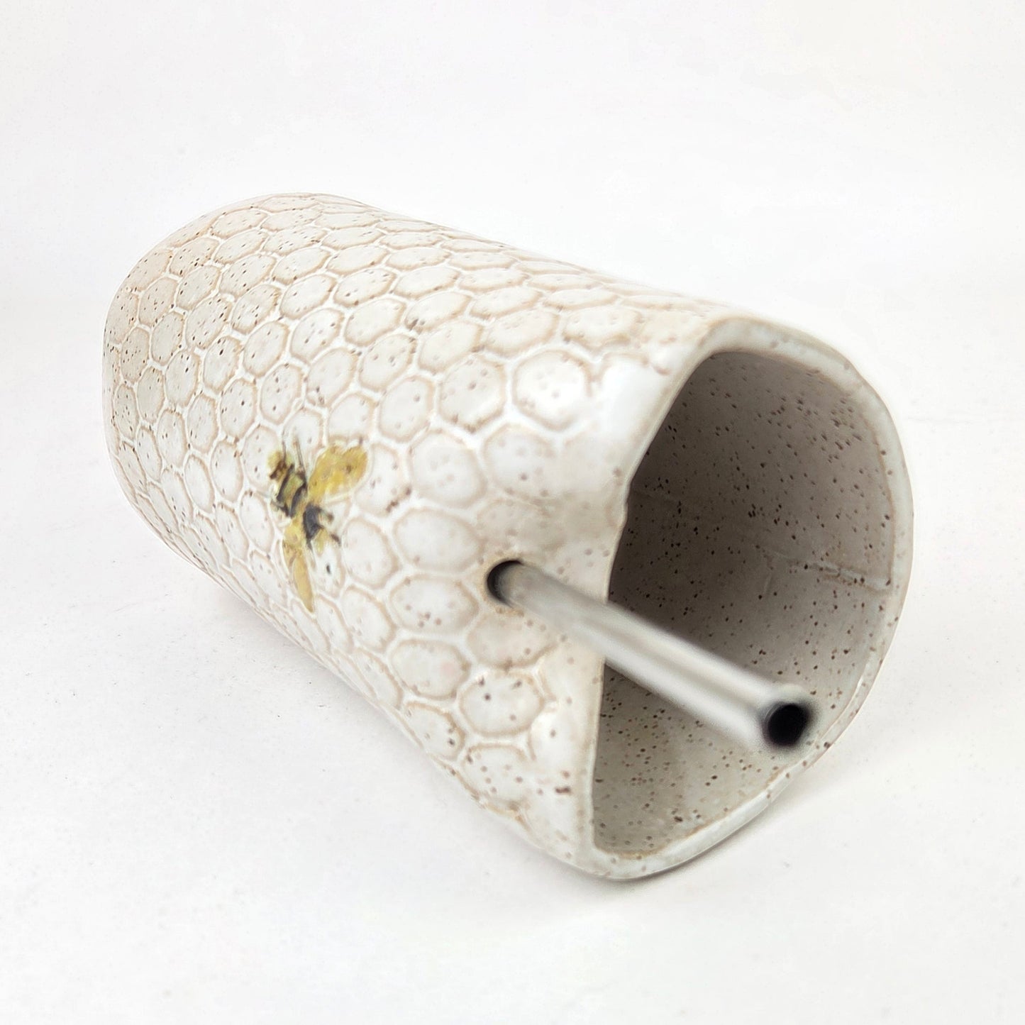 Bee Pattern on White Stoneware Travel/Sipper 16oz Mug w/Metal Straw