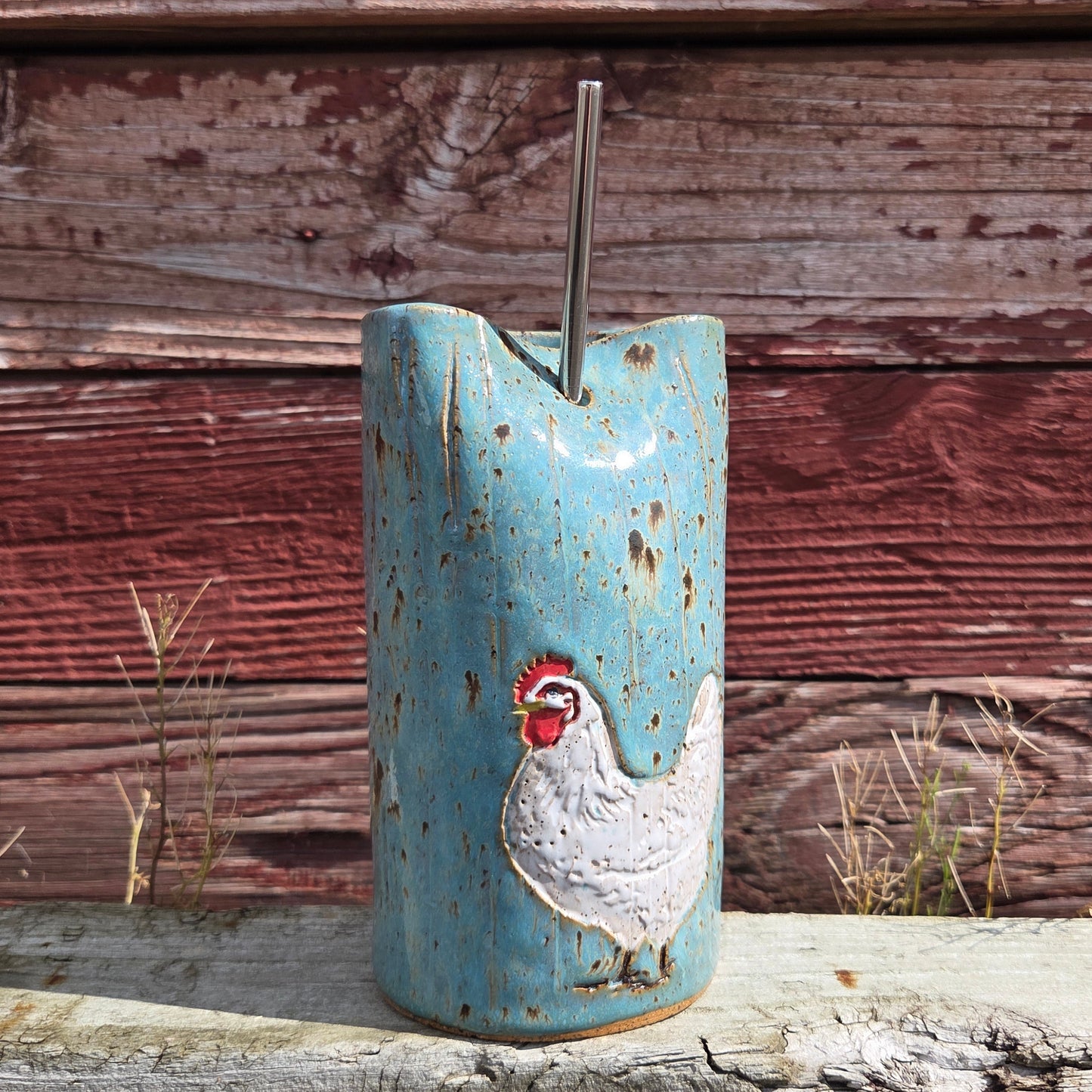 White Chicken on Spangle Stoneware Travel/Sipper 16oz Mug w/Metal Straw