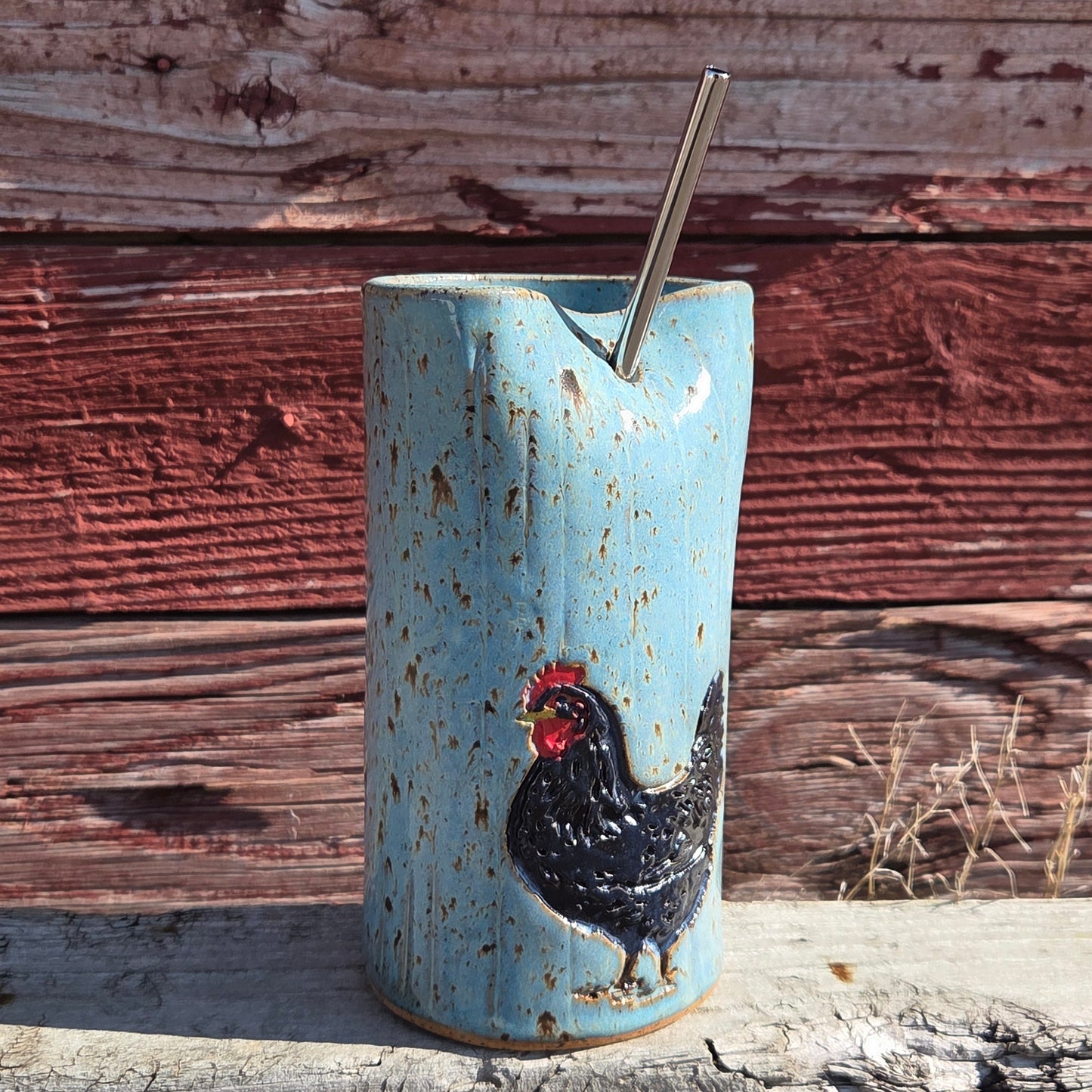 Black Chicken on Spangle Stoneware Travel/Sipper 16oz Mug w/Metal Straw