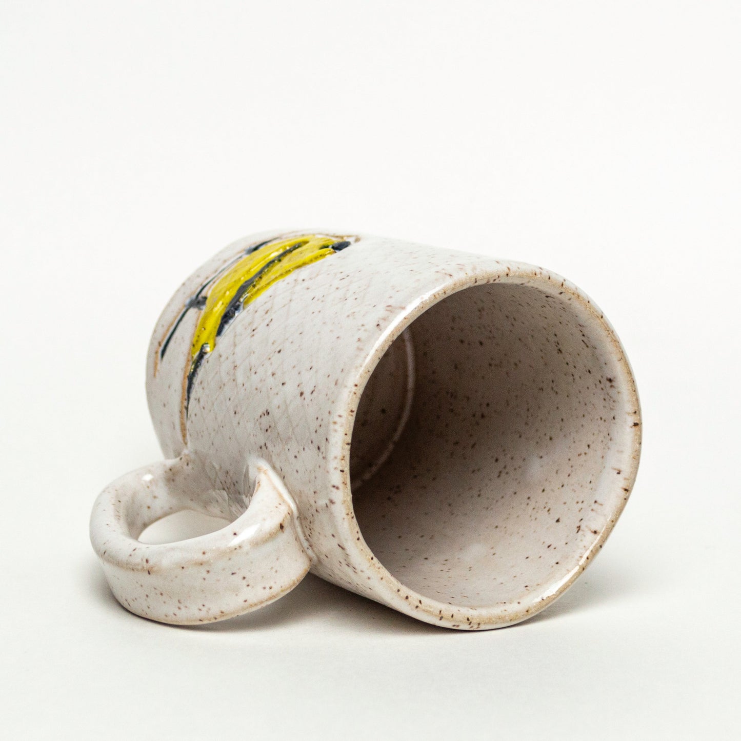 Goldfinch White 14 oz Mug