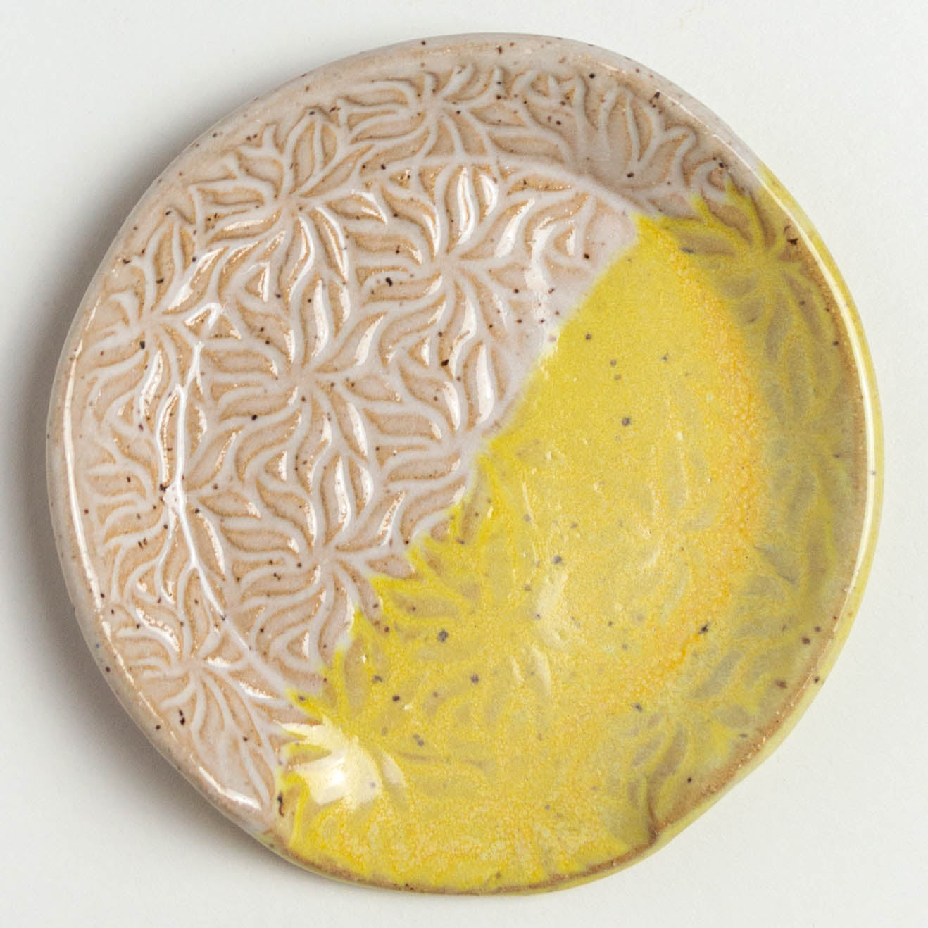 Yellow & White Frenzy Patterned Stoneware Spoon Rest