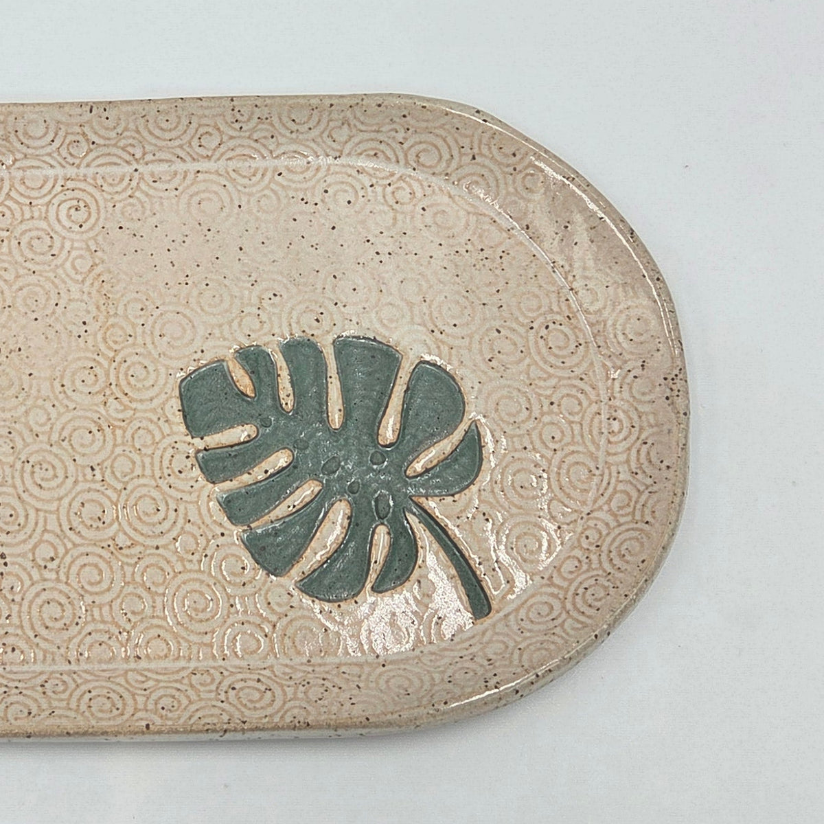 Monstera Leaf on White Stoneware 10" Platter