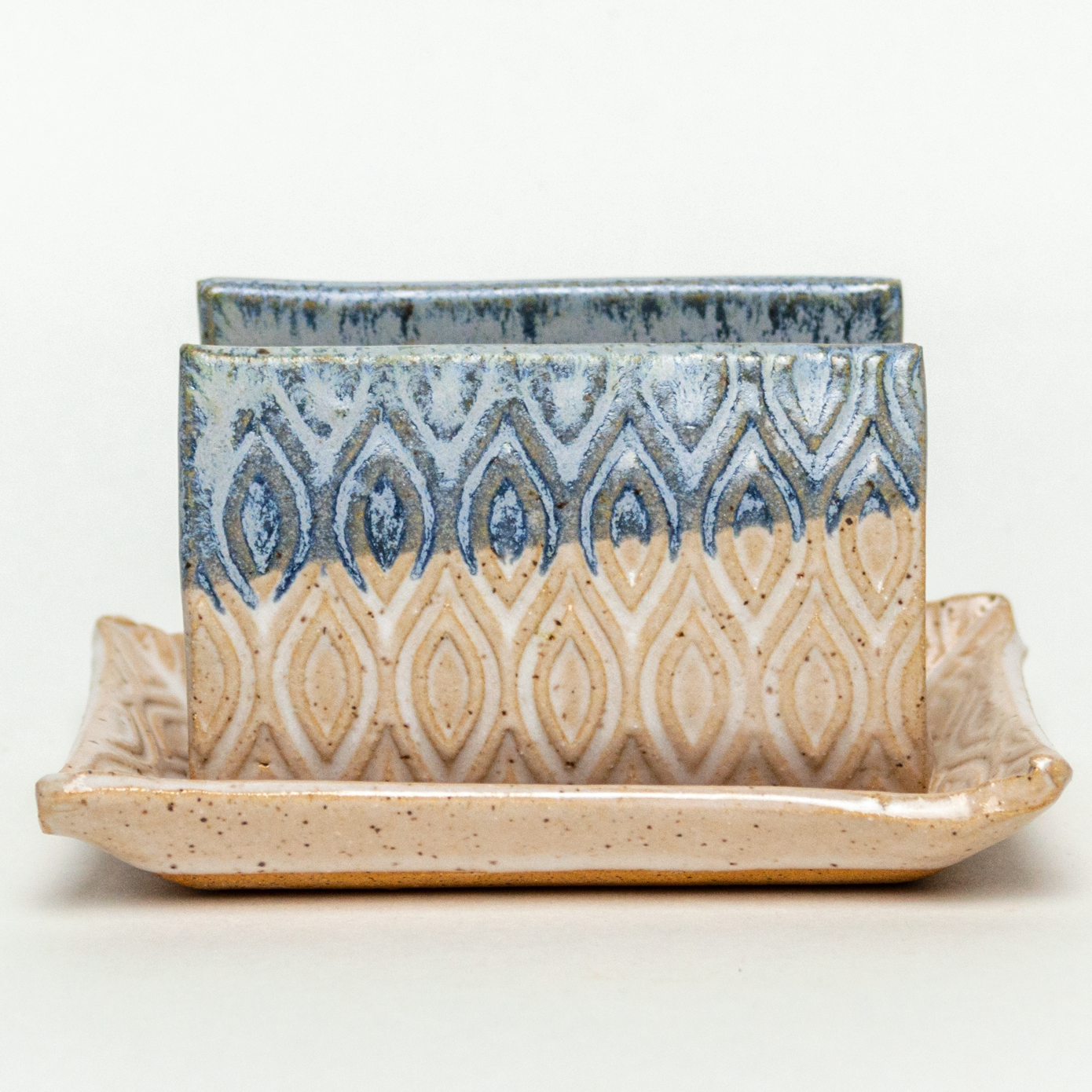 Blue & White Diamond Pattern Stoneware Sponge Holder