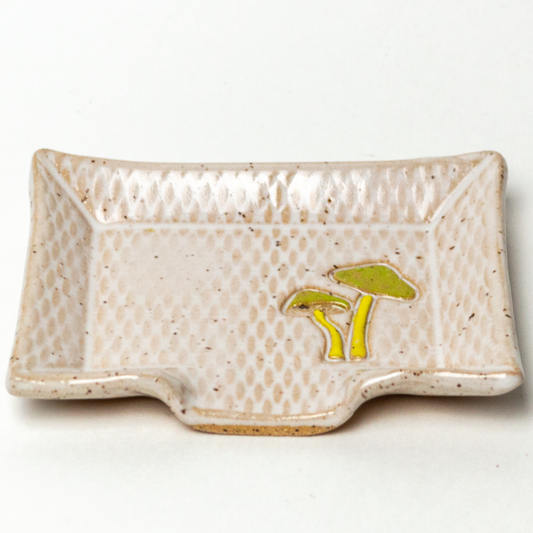 Parrot Mushroom White Stoneware Soap Dish